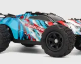 Ein RC-Auto mit dem Namen "Hurricane" in auffälligem Design. Ein Beweis für die Qualität von beste RC Auto Hersteller.
