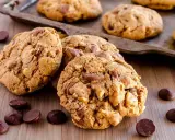 Délicieux cookies aux pépites de chocolat et noix, parfaits pour une recette facile.
