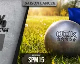 Deux boules de pétanque ODK, symbole de la fabrication française, sur un fond d'herbe et de drapeau tricolore. Promotion -15%.