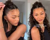 Peinados pelo rizado fiesta: trenzas frontales y moño alto con rizos sueltos. ¡Perfecto para cualquier evento!