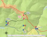 Mapa turystyczna z zaznaczonymi szlakami, schroniskiem BdPN, campingiem Górna Wetlinka i informacją o zamkniętym odcinku szlaku na Połoninie Wetlińskiej.