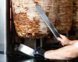 Kebab na czarnej liście dietetyków? Poznaj prawdę o składzie!