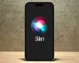 Na ekranie telefonu widnieje logo Siri. Zastanawiasz się, siri co to? To wirtualny asystent.