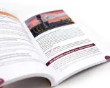 Ein Buch über **Drohnen Sport** zeigt eine Drohne vor einem Turm. Der Text behandelt Risikobewertung und Erlaubnisse für Drohnen.
