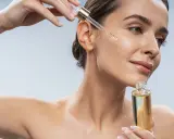 Codzienne serum do twarzy: Kiedy tak, a kiedy STOP? Poradnik