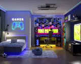 Mały pokój młodzieżowy dla chłopaka, pełen neonów i gadżetów. Ściana z heksagonalnymi panelami, łóżko, biurko z trzema monitorami i wygodny fotel gamingowy.