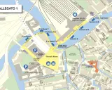 Mapa Wenecji z zaznaczonymi parkingami i dworcem kolejowym. Idealna do zaplanowania zwiedzania Wenecji w jeden dzień.