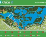 Mapa Parku Narodowego Krka, ukazująca sieć szlaków, wodospady i punkty widokowe.