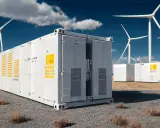 Energilager vid vindkraftspark i Sverige, en lösning för att undvika elbrist.