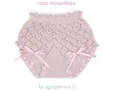 Patrón braguita bebé de punto rosa maquillaje con calados y lazos de satén. Ideal para crear prendas delicadas.