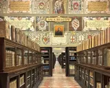 Wnętrze biblioteki, gdzie znajdują się zabytkowe księgi, przypomina o bogatej historii najstarszego uniwersytetu na świecie.