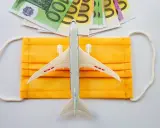 Samolot, maska i euro. Zastanawiasz się, jak odwołać lot Ryanair?