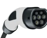 Conector de carga para vehículo eléctrico, mostrando varios tipos de conectores de carga.