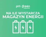 Na ile wystarcza magazyn energii 5 kW? Grafika z trzema ikonami baterii symbolizuje pytanie o pojemność magazynu energii.