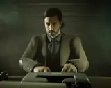 Alan Wake pisze na maszynie, otoczony mroczną mgłą.