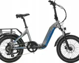 Srebrno-niebieski rower elektryczny Jobobike, model Romer. Idealny do miasta i na wycieczki.