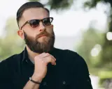 Jak szybko rośnie zarost? Przyspiesz wzrost brody porady eksperta
