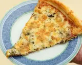 Pizza: Ile kalorii ma kawałek? Odkryj sekrety i jedz bez wyrzeczeń