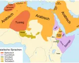 Karte zeigt Verbreitung afroasiatischer Sprachen. Arabisch und Hebräisch sind semitische Sprachen, die hier dargestellt sind.