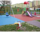 Gdzie kupić plac zabaw? Przewodnik: bezpieczeństwo, materiał, budżet