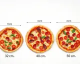 Waga pizzy 32 cm: Czy wiesz, ile naprawdę jesz?