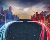 Futurystyczne miasto w budowie, z neonowymi światłami i liniami ruchu, jakby to była gra w budowę miasta.