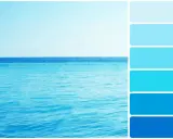 Palette de couleurs marines, explorant chaque nuance de bleu, de l'azur clair à l'indigo profond.
