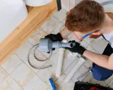 Kanalizacja ciśnieniowa - kiedy warto ją wybrać i ile kosztuje?