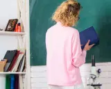 Czy dyrektor szkoły może być wychowawcą klasy? Sprawdź przepisy i wyjątki