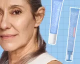 Donna matura con due contorno occhi Astra. Scopri come si applica il contorno occhi per uno sguardo radioso.
