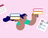 Glückliche Person mit Büchern und Kalender, bereit für den Abitur Abschluss. Checkliste zeigt erledigte Aufgaben.