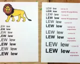Rysunek lwa i tekst "LEW lew" w różnych rozmiarach i grubościach, idealna czcionka dla dzieci do nauki.