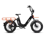 Vélo électrique noir avec porte-bagages orange. Ce vélo tout-terrain, idéal pour les aventures, est disponible en version 500W ou 1000W.