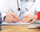 Ubezpieczenie zdrowotne po utracie pracy: 30 dni i co dalej?