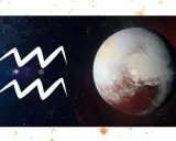 Pluton w wodniku, symbol zodiaku Wodnik i planeta Pluton na tle kosmosu.