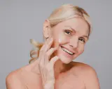 Cera po 45: Sekret blasku i jędrności. Pielęgnacja well-aging