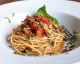 Ile kalorii ma spaghetti? Odkryj lekkie sposoby na ulubione danie