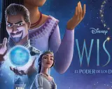 Rey Magnífico sostiene una esfera brillante, presagiando el poder de los deseos en Disney Wish.