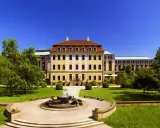Bilderberg Bellevue Dresden: Luxus & Canaletto-Blick an der Elbe