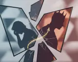 Rozbite lustro symbolizuje drogę, jak wygrać z narcyzem. Po lewej smutna sylwetka, po prawej sylwetka z koroną i strzałką wzrostu.