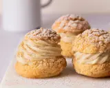 Délicieux choux garnis de crème pâtissière vanillée, saupoudrés de sucre glace. Une recette pâte à choux traditionnelle parfaite pour le goûter.
