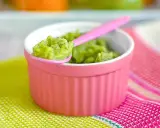 Papilla de aguacate bebé 6 meses, lista para alimentar a tu pequeño.