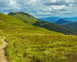 Bieszczady: Jak wybrać idealny szlak? Od łatwych po Koronę!