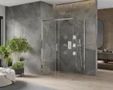 Nowoczesne rodzaje kabin prysznicowych: szklana, z deszczownicą i hydromasażem, w luksusowej łazience z roślinnością.