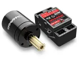 Schwarzer Traxxas Brushless Motor mit goldenem Ritzel und schwarzes Electronic Control Module (ECM) für RC-Autos.