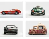 Colección de coches mas famosos: el rojo futurista, el verde monstruoso, el negro KITT y un camión de helados vintage.
