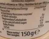 Informacja o wartościach odżywczych skyr: 64 kcal w 100g, 0g tłuszczu, 4,1g węglowodanów, 12g białka. Netto 150g.