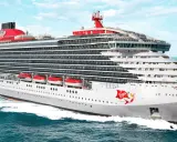 La nave Scarlet Lady di Virgin Voyages solca le acque blu. Chissà quanto costa una crociera ai Caraibi su questa meraviglia.