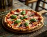 Jak zrobić pizzę jak z pizzerii? Odkryj sekrety mistrzów!