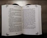 Książka pocket: Co to jest i czy warto ją kupić?